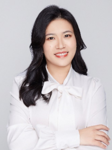 Portrait of Lawyer Huang Cui Yi