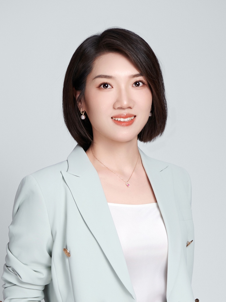Portrait of Lawyer Liu Lixin