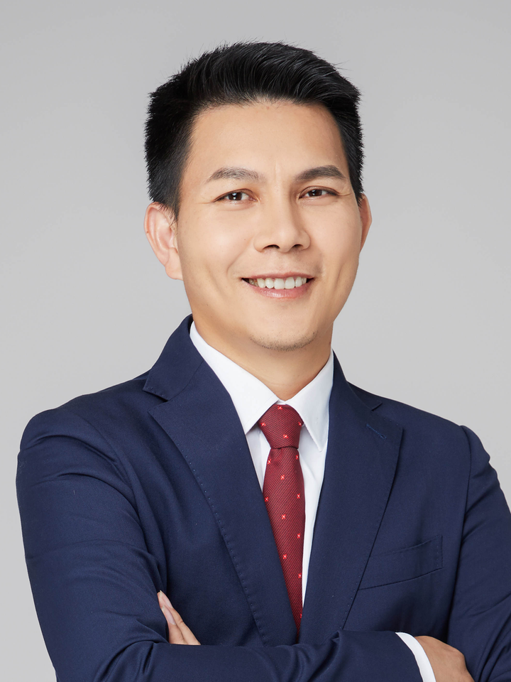 Portrait of Lawyer LI Wenxiao