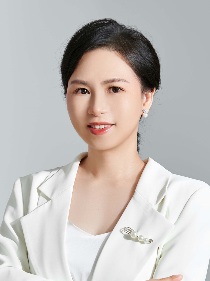 Portrait of Lawyer Tang Miao Miao