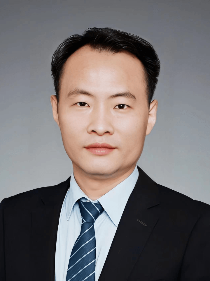 Portrait of Lawyer Wang Huafeng