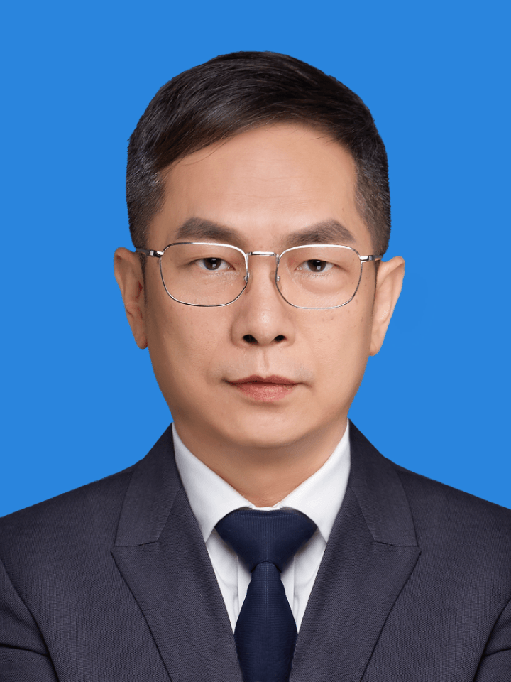 Portrait of Attorney Zhong Huiyu